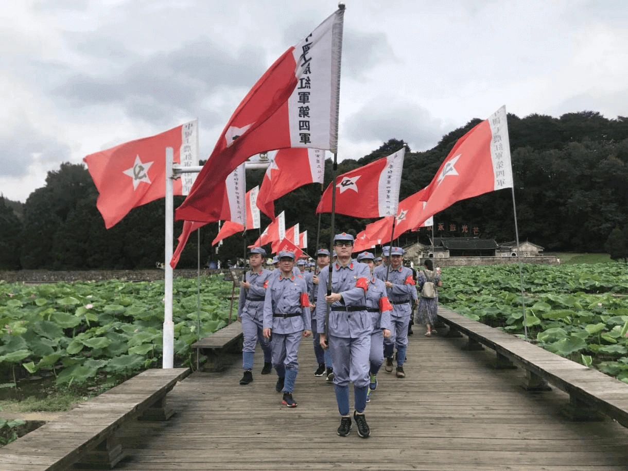 追红色记忆 走红色足迹